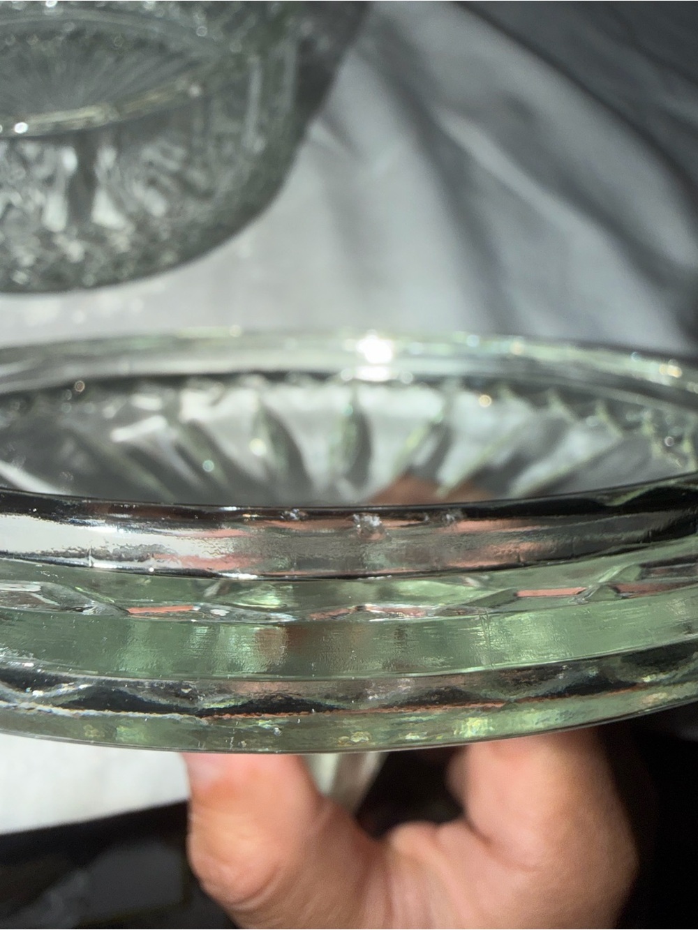 Vintage Clear Pressed Glass Lidded Candy Dish - Diamond & Starburst Pattern - Picture 7 of 8